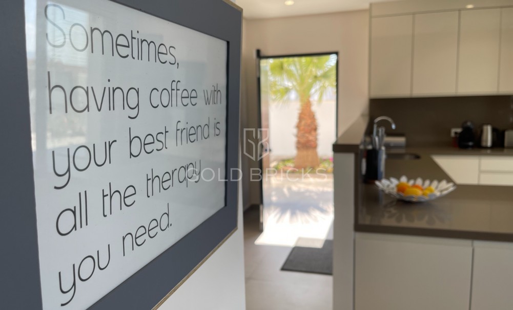 Wederverkoop · Villa · Benijofar