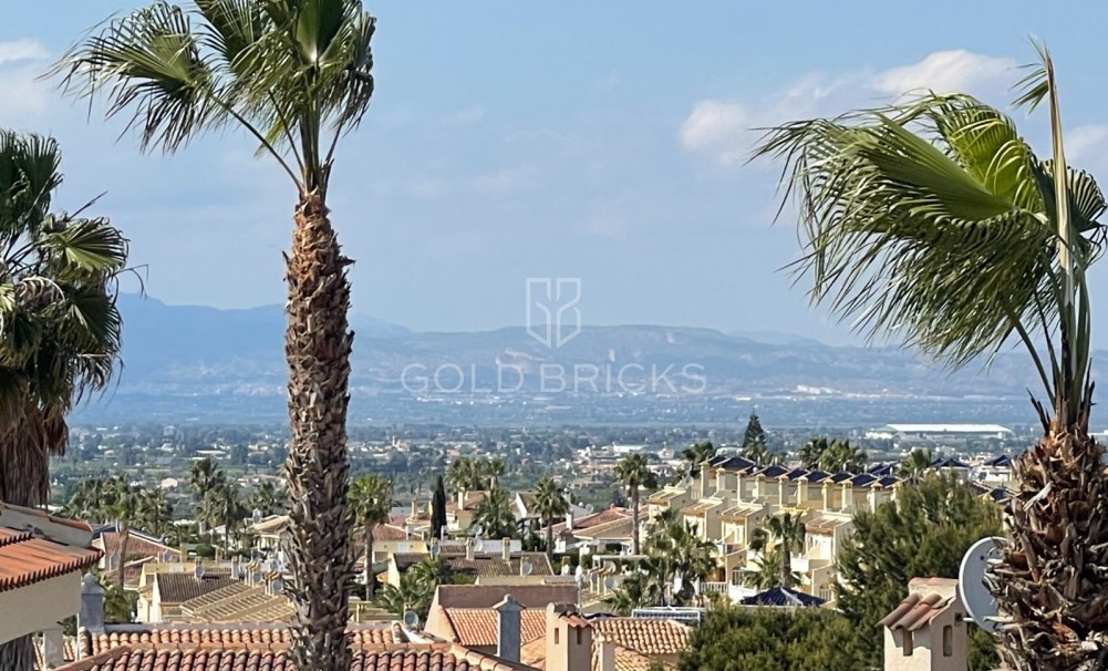 Wederverkoop · Villa · Benijofar