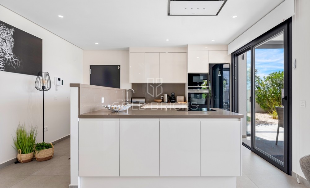 Wederverkoop · Villa · Benijofar