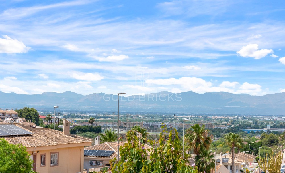 Wederverkoop · Villa · Benijofar