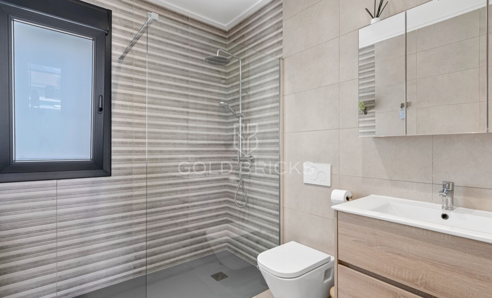 Wederverkoop · Villa · Benijofar