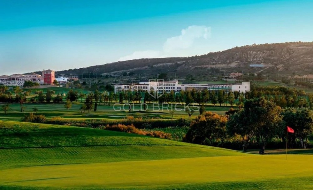 Nowa konstrukcja · Szalet · Algorfa · La finca golf