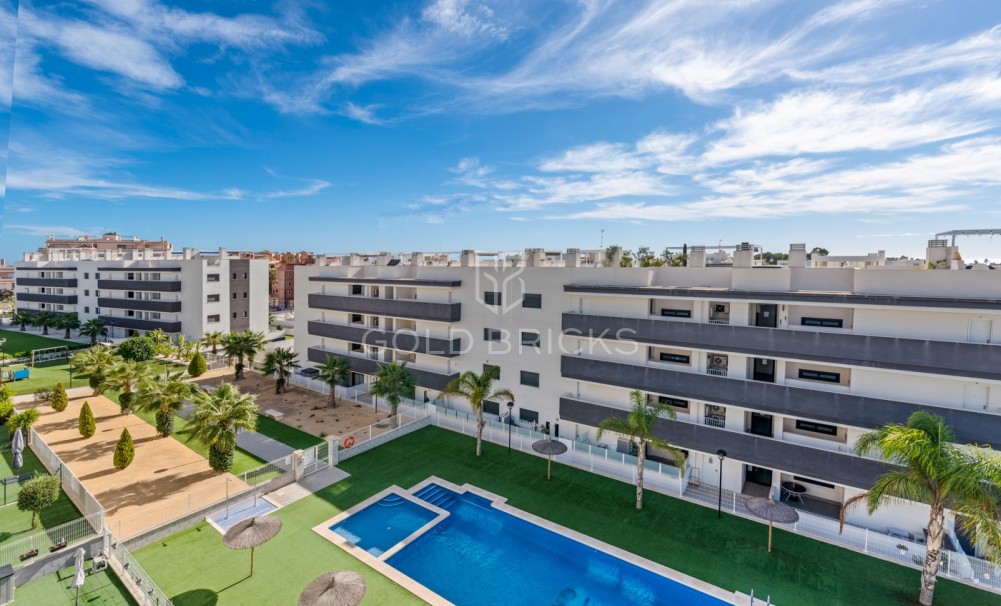 Återförsäljning · Takvåning · Orihuela Costa · Villamartín