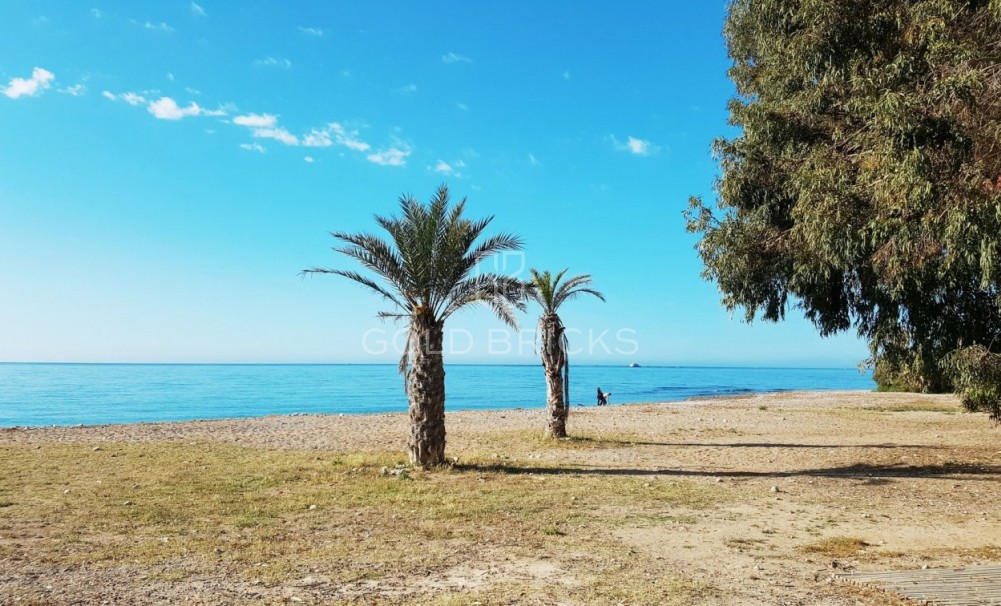 Nowa konstrukcja · Daszek · Villajoyosa · Playas Del Torres