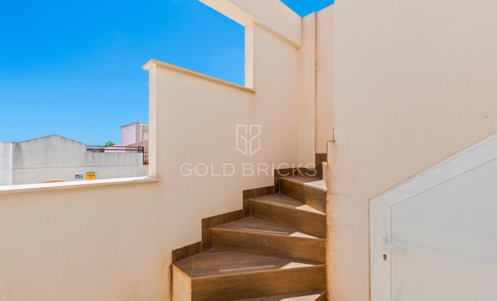 Resale · Penthouse · Torrevieja · Los balcones