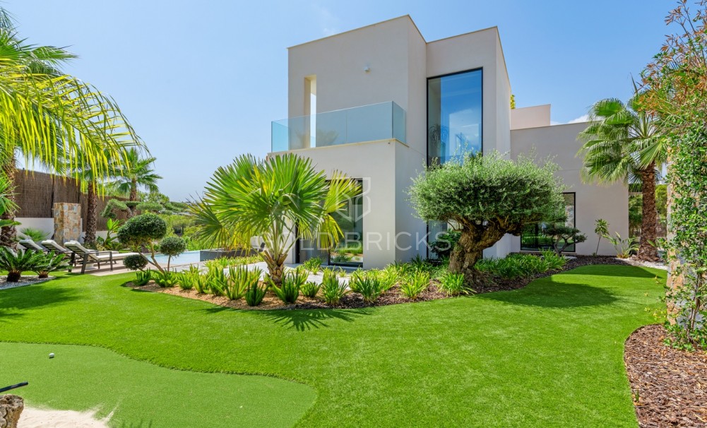 Resale · Villa · Orihuela · Las Colinas Golf