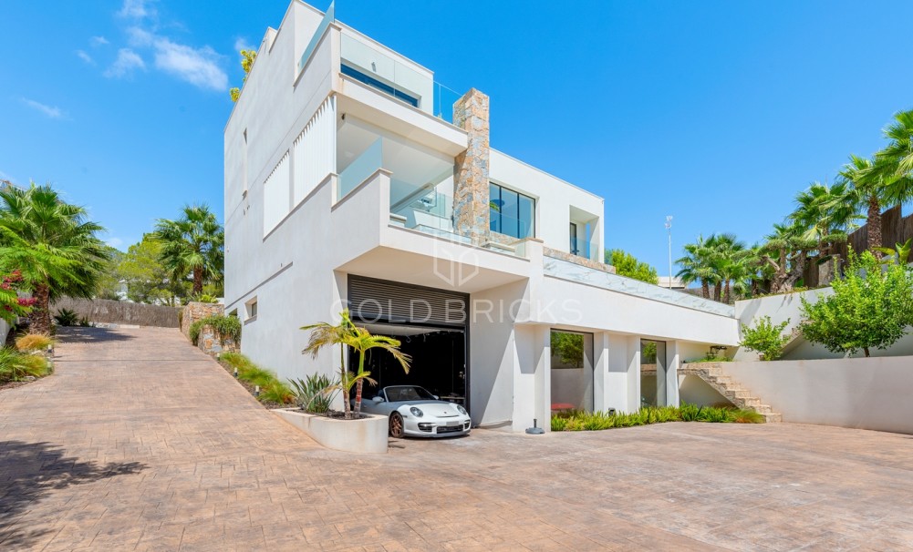 Resale · Villa · Orihuela · Las Colinas Golf