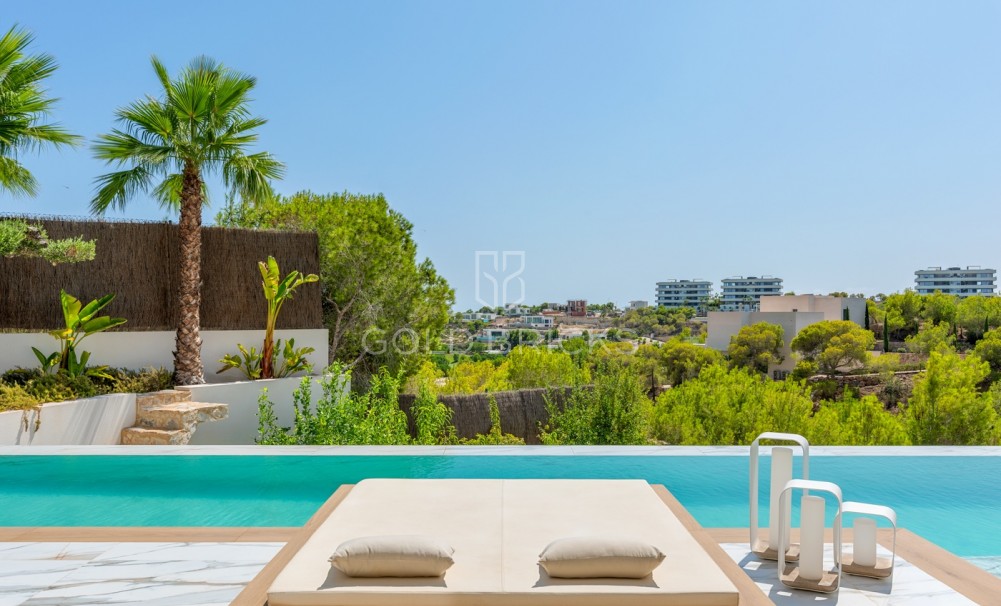 Resale · Villa · Orihuela · Las Colinas Golf