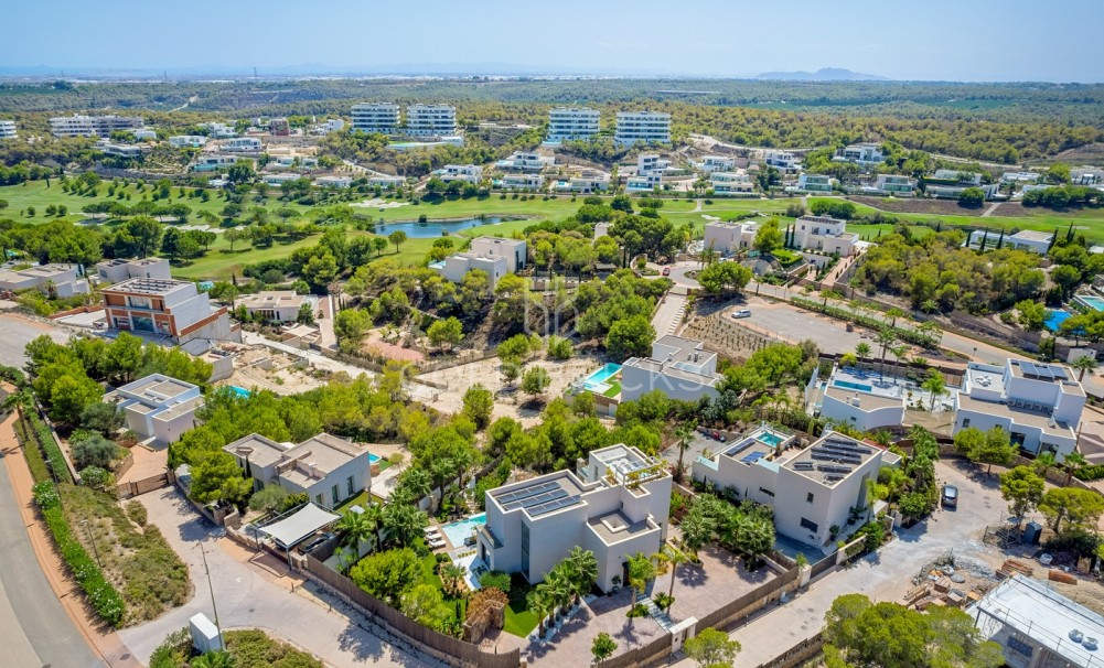 Resale · Villa · Orihuela · Las Colinas Golf