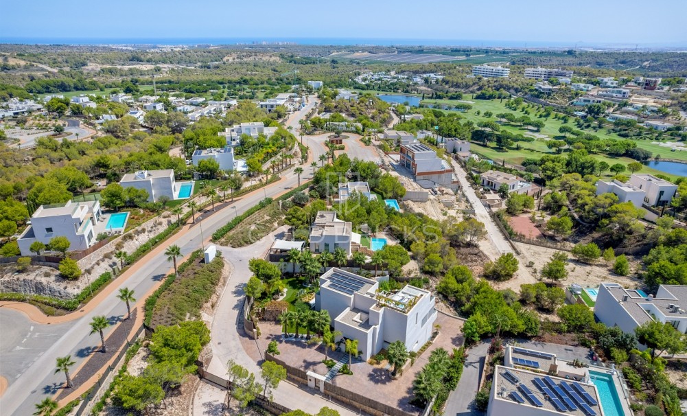 Resale · Villa · Orihuela · Las Colinas Golf