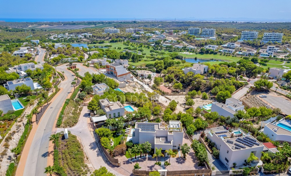 Resale · Villa · Orihuela · Las Colinas Golf