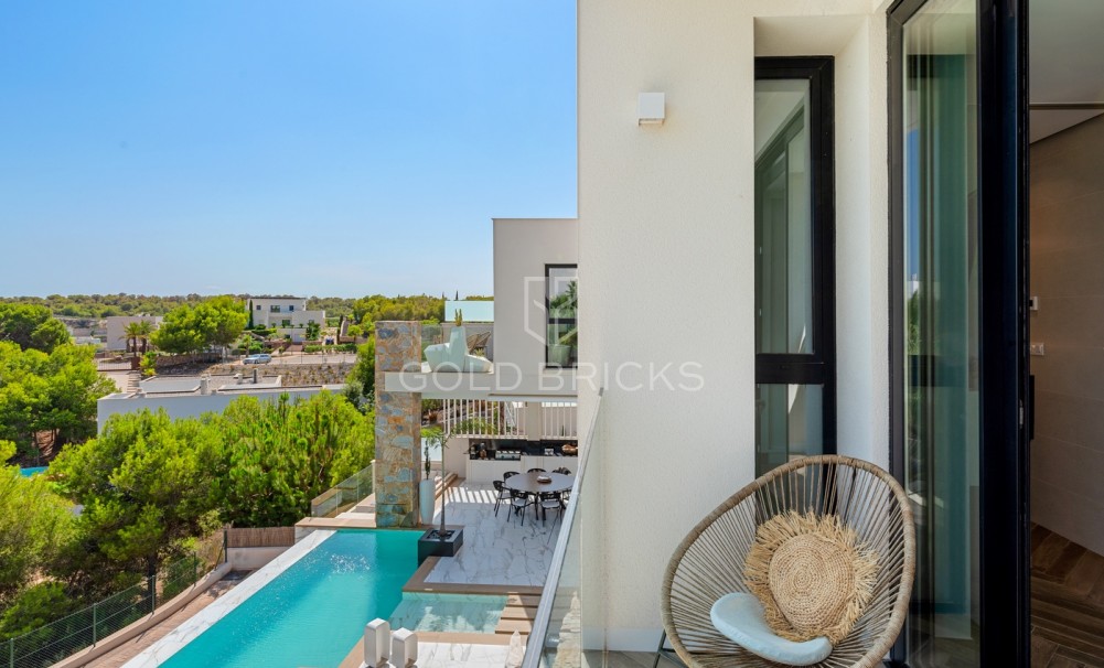 Resale · Villa · Orihuela · Las Colinas Golf