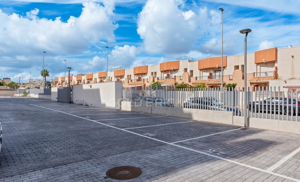 Revente · Apartment · Orihuela Costa · Villamartín