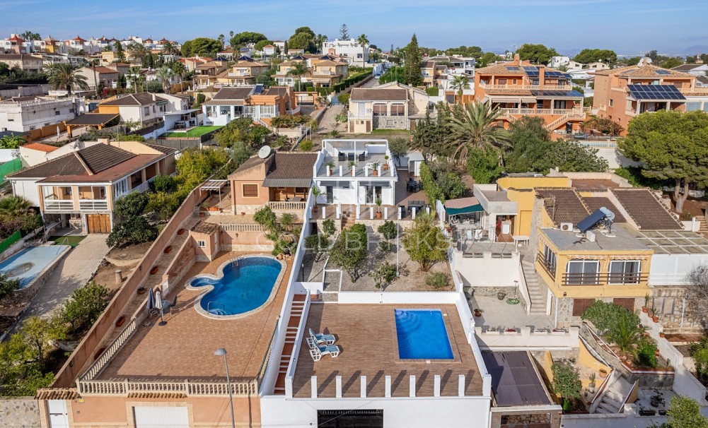 Revente · Villa · Torrevieja · Los balcones