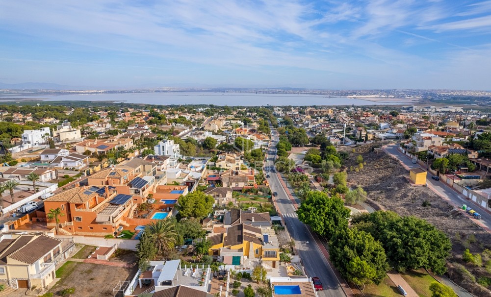 Revente · Villa · Torrevieja · Los balcones